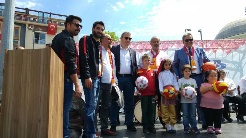 23-nisan-her-cocuk-mutlu-olsun-etkinligi-2016-3.jpg