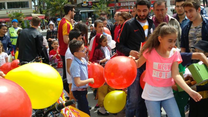 23-nisan-her-cocuk-mutlu-olsun-etkinligi-2016-8.jpg