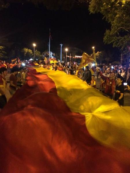 sampiyonluk-gecesi-kutlamalari-2015-11.jpg