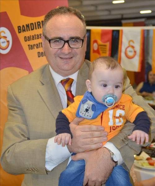 sampiyonluk-gecesi-kutlamalari-2015-13.jpg
