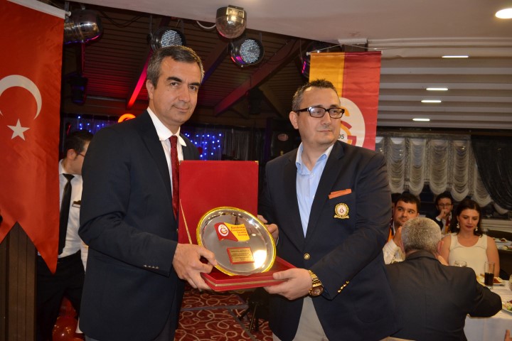 sampiyonluk-gecesi-kutlamalari-2015-20.jpg