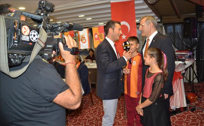 sampiyonluk-gecesi-kutlamalari-2015-8.jpg
