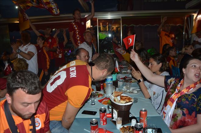 sampiyonluk-gecesi-kutlamalari-2018-11.jpg