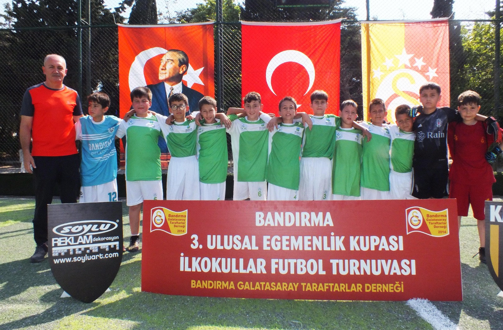sonuclandi-bandirma-3-ulusal-egemenlik-kupasi-ilkokullar-futbol-turnuvasi-1.jpeg