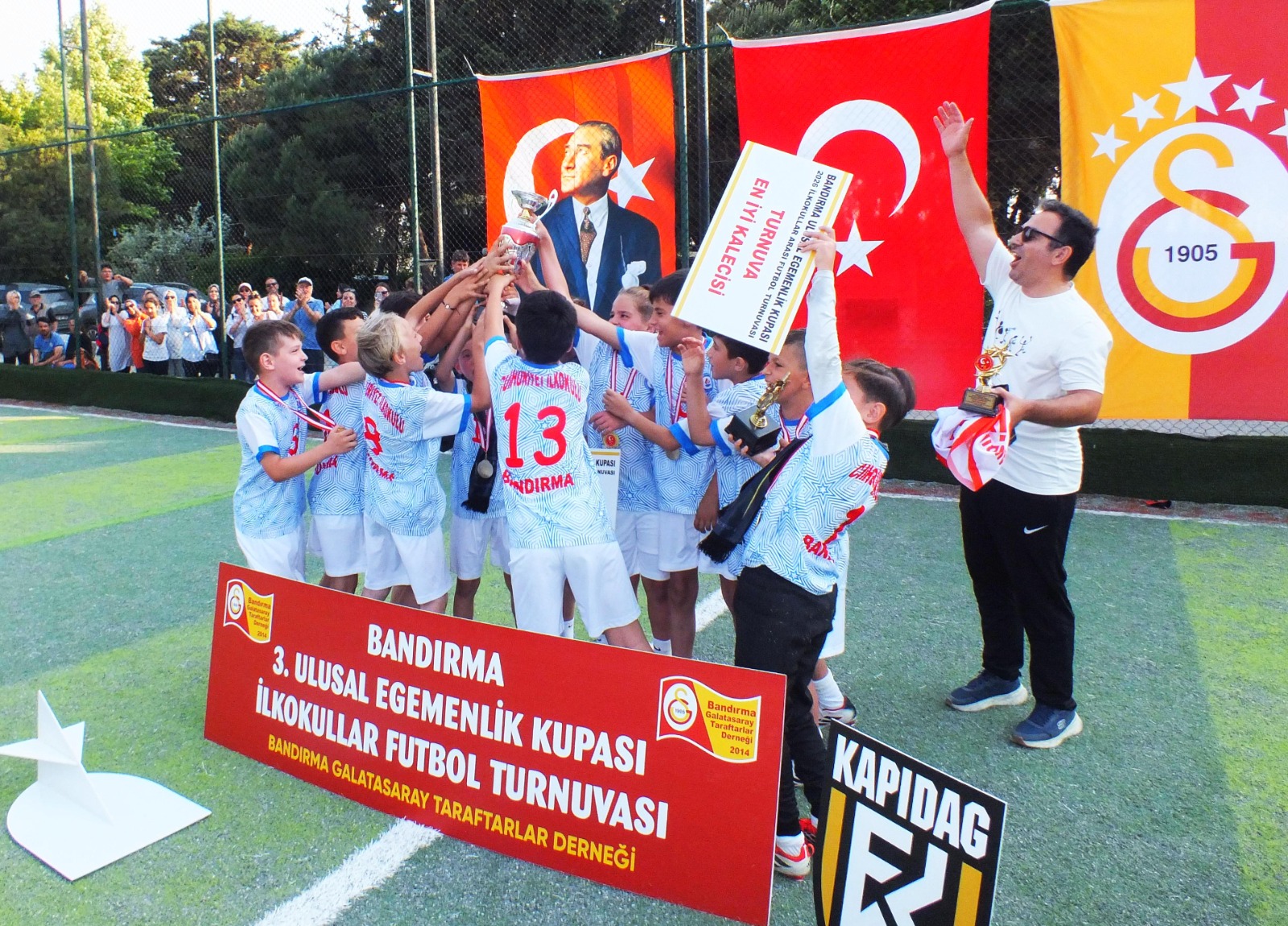sonuclandi-bandirma-3-ulusal-egemenlik-kupasi-ilkokullar-futbol-turnuvasi-17.jpeg